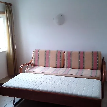 Captivating 1-bed In Olhos De Agua Apartment *