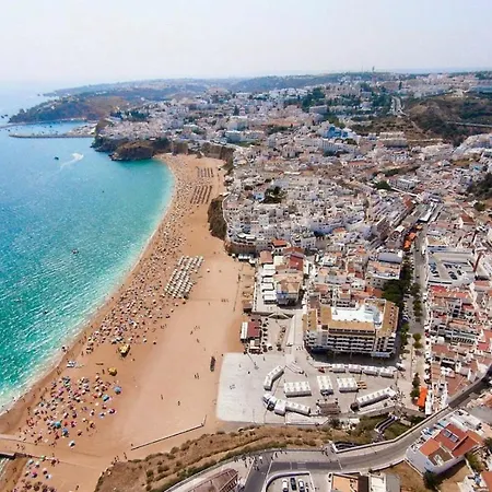 Captivating 1-bed In Olhos De Agua Albufeira