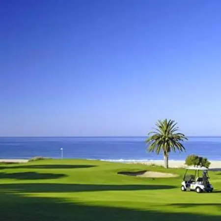 Apartment Captivating 1-bed In Olhos De Agua